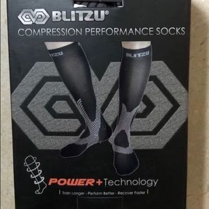 BLITZU Black Compression Performance Socks S/M